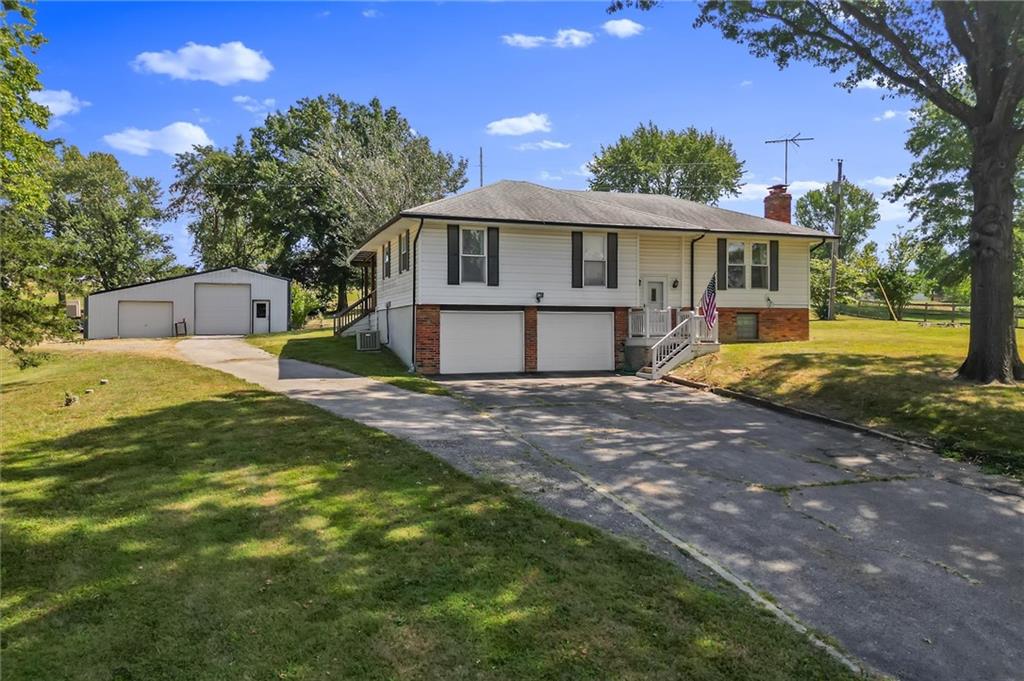 Listing Photo MLS #HMS2572027