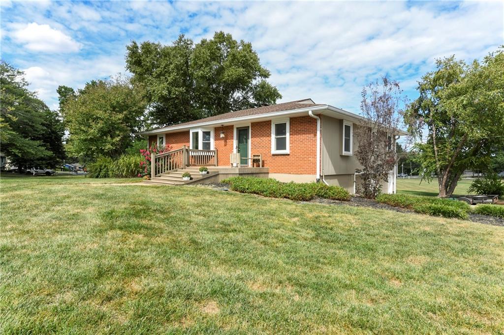 Listing Photo MLS #HMS2572148