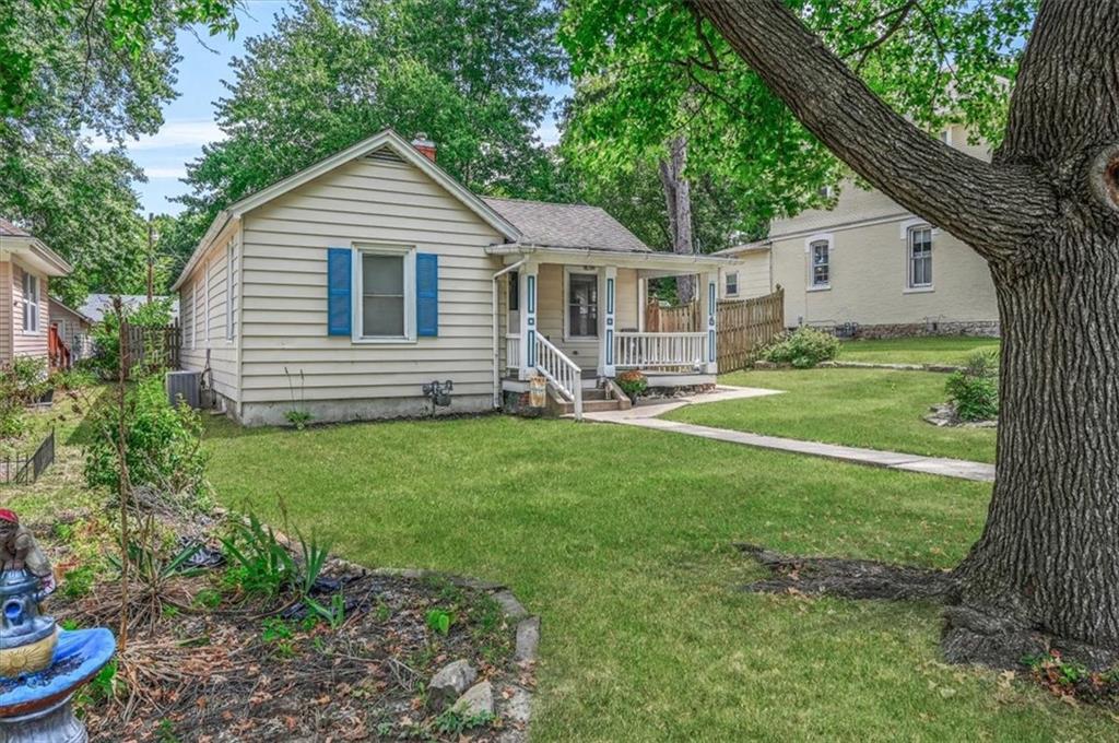Listing Photo MLS #HMS2572153