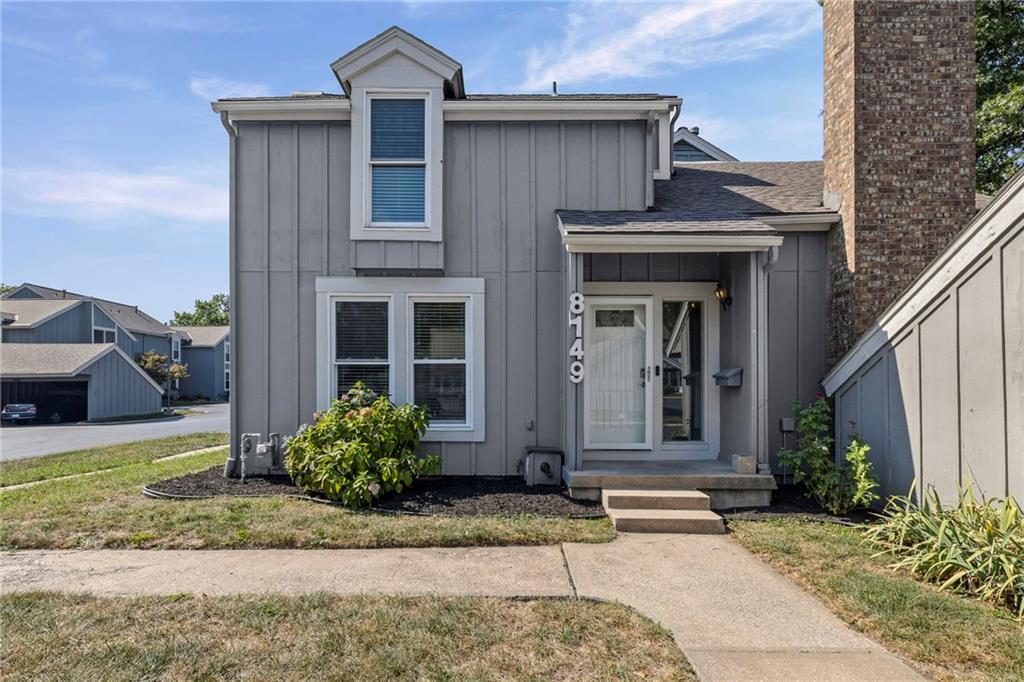 Listing Photo MLS #HMS2572184