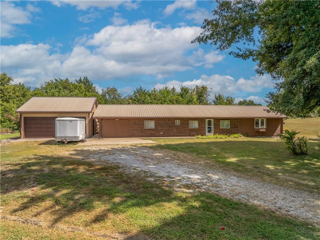 Listing Photo MLS #HMS2572192