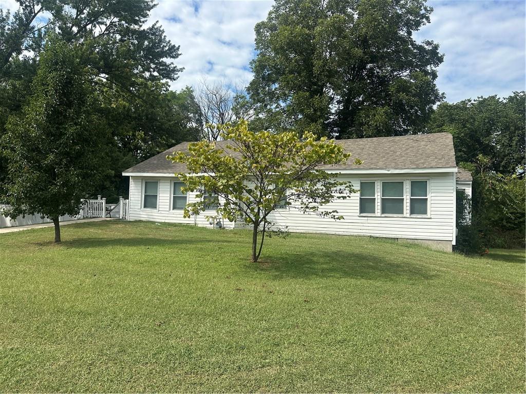 Listing Photo MLS #HMS2572357
