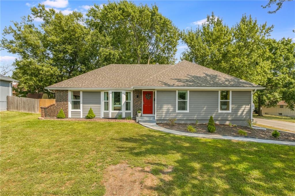 Listing Photo MLS #HMS2572575