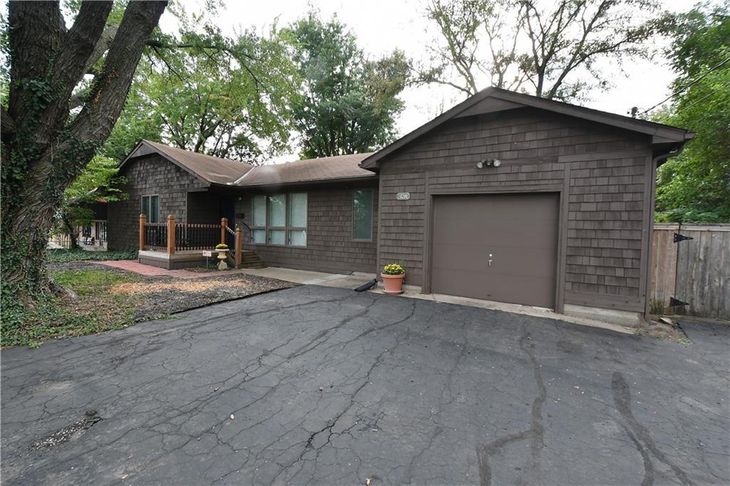 Listing Photo MLS #HMS2573793