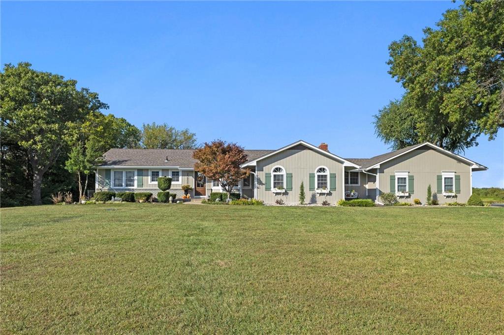 Listing Photo MLS #HMS2573848