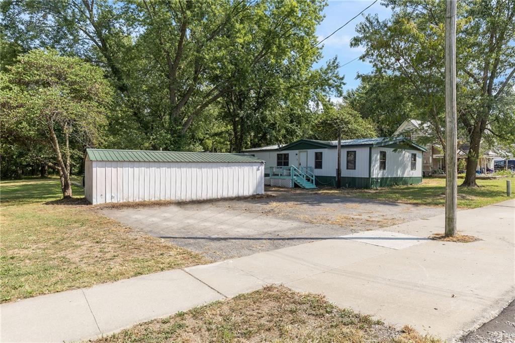 Listing Photo MLS #HMS2573905