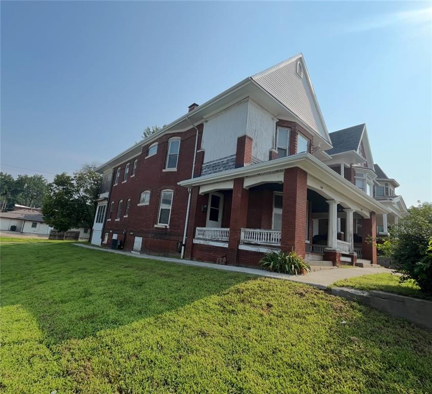 Listing Photo MLS #HMS2573928