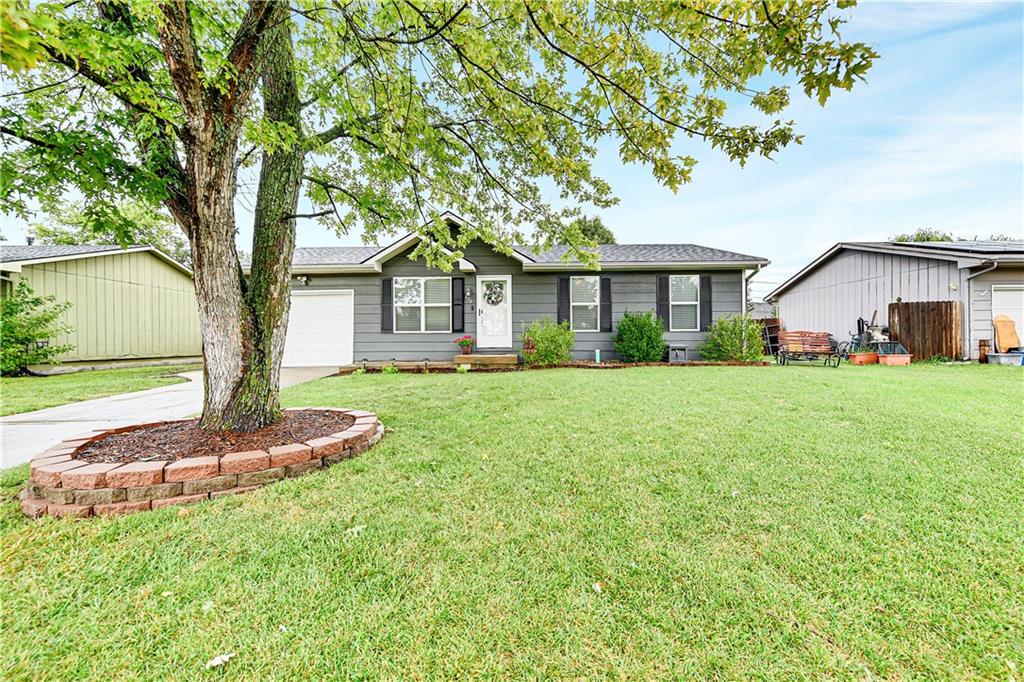Listing Photo MLS #HMS2574008