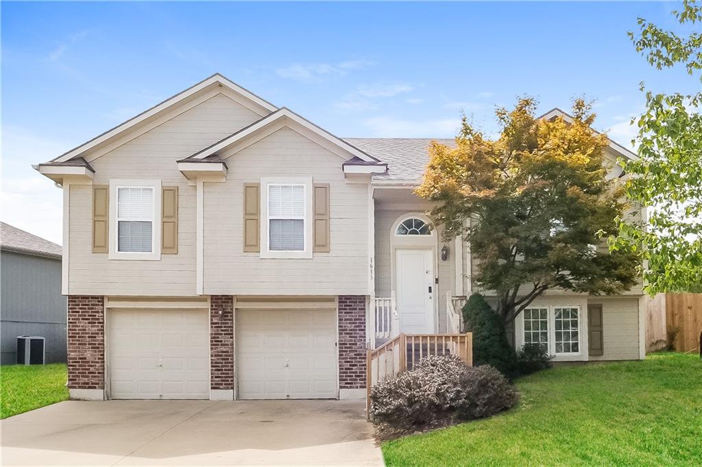 Listing Photo MLS #HMS2574463