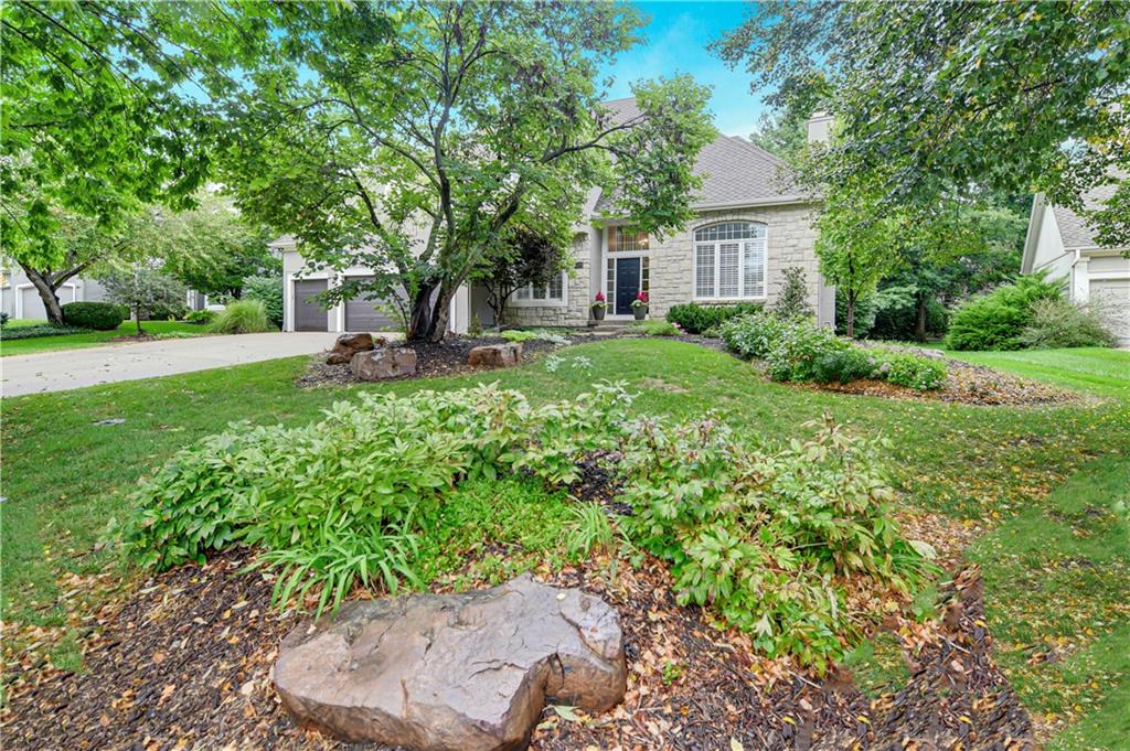 Listing Photo MLS #HMS2574903