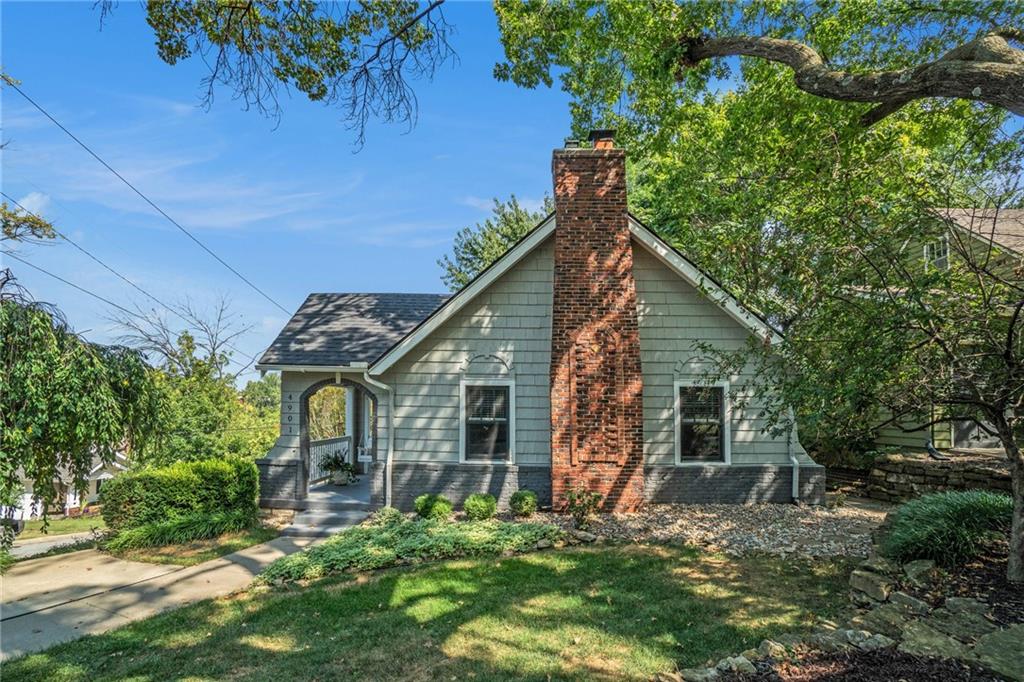 Listing Photo MLS #HMS2574997