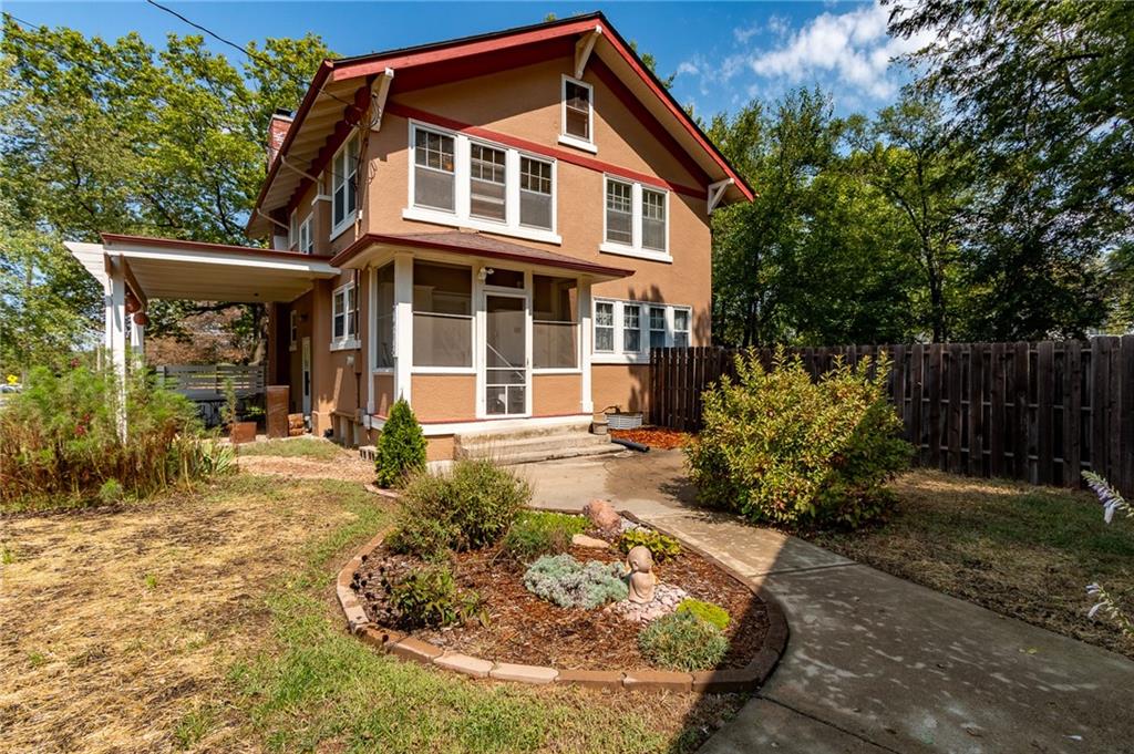 Listing Photo MLS #HMS2575160