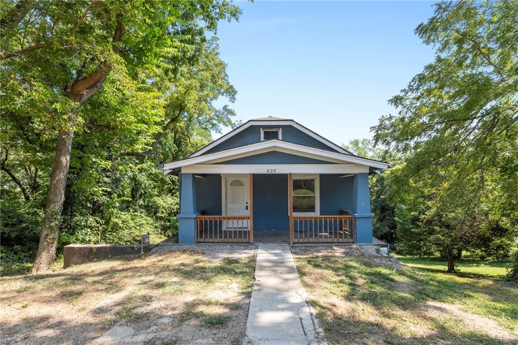 Listing Photo MLS #HMS2575351