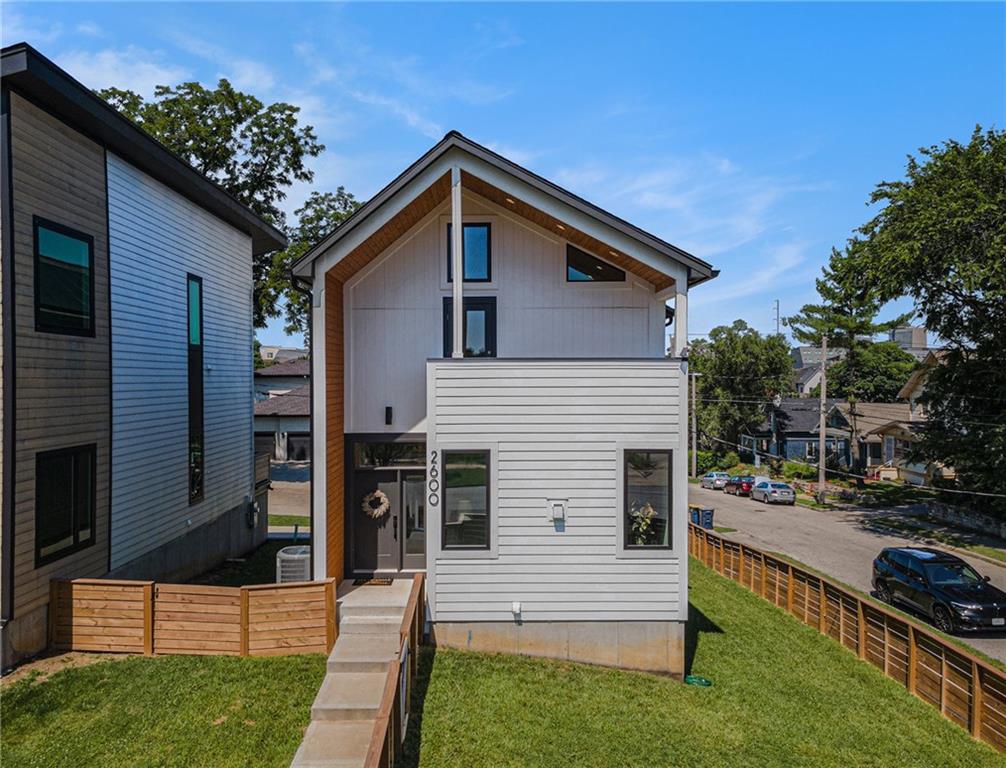 Listing Photo MLS #HMS2575614