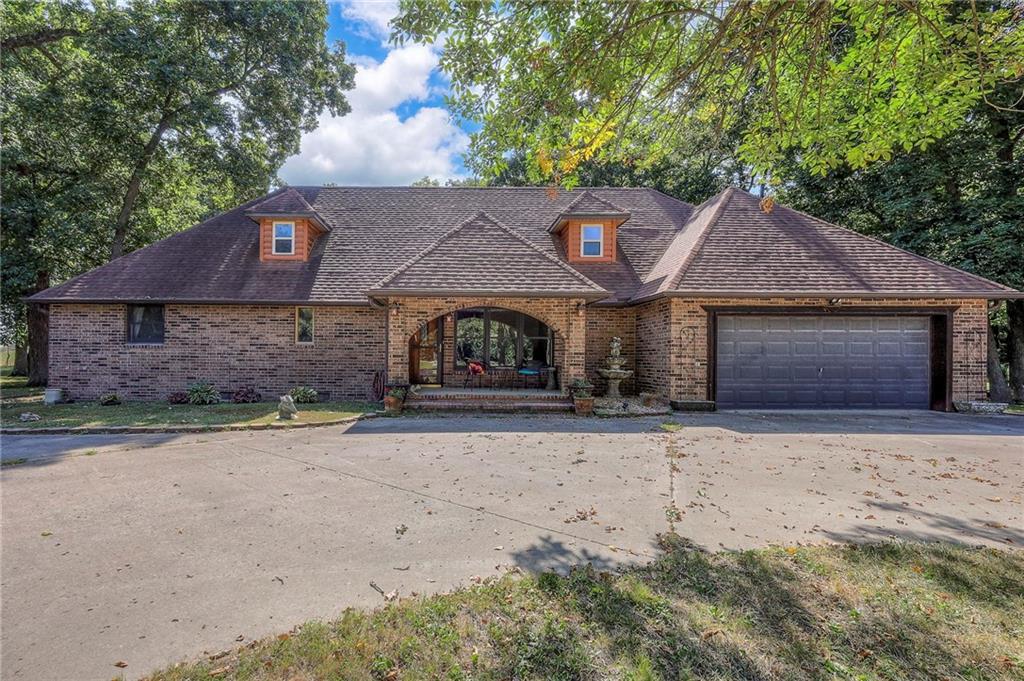Listing Photo MLS #HMS2575661