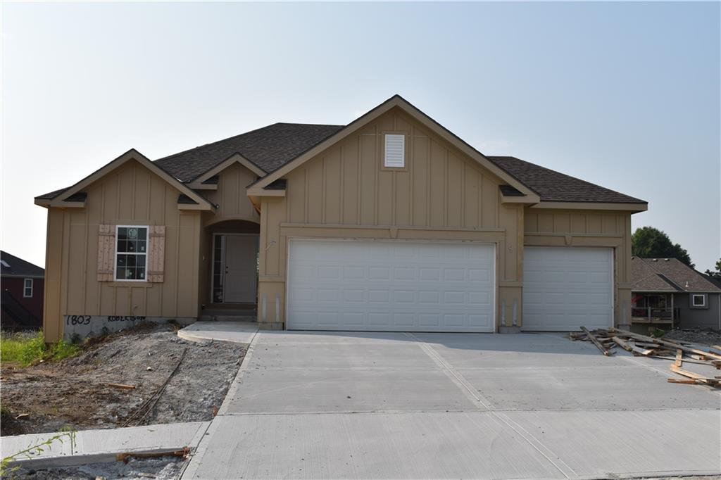 Listing Photo MLS #HMS2575879