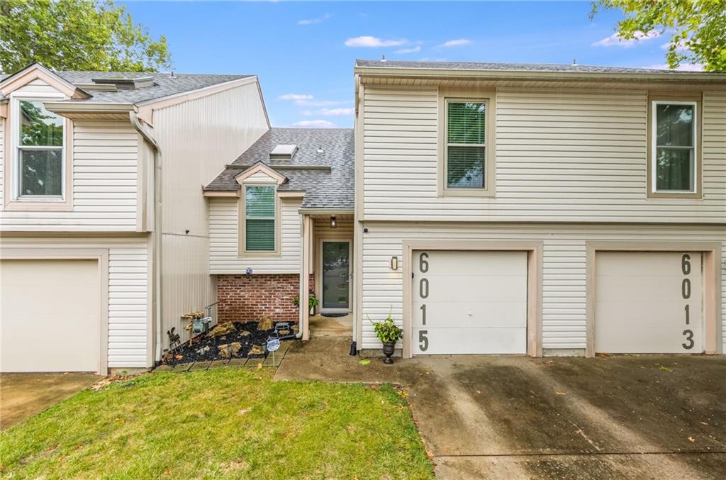 Listing Photo MLS #HMS2576107