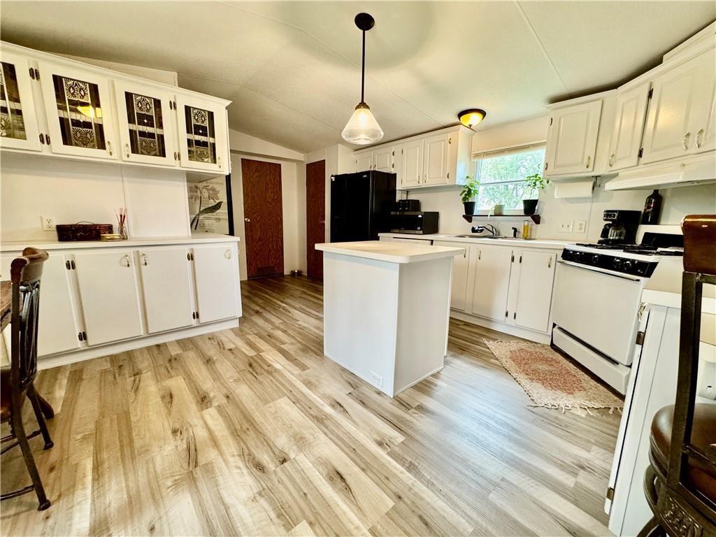 Listing Photo MLS #HMS2576210