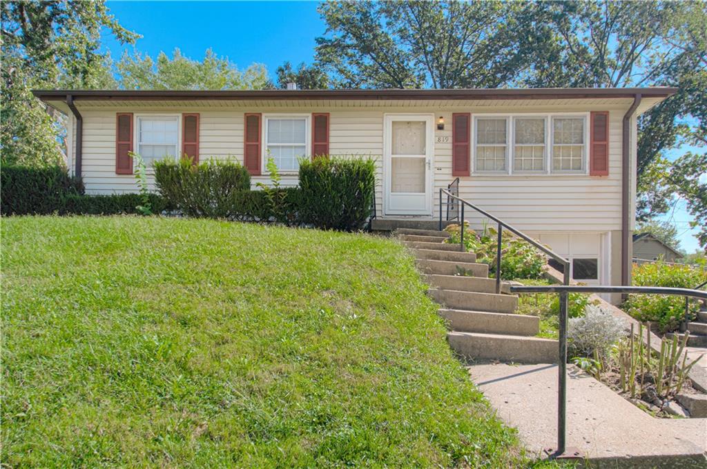 Listing Photo MLS #HMS2576235