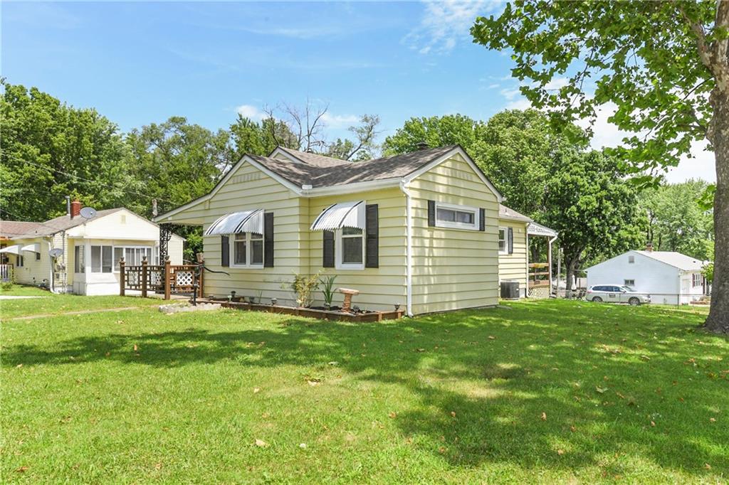 Listing Photo MLS #HMS2576254