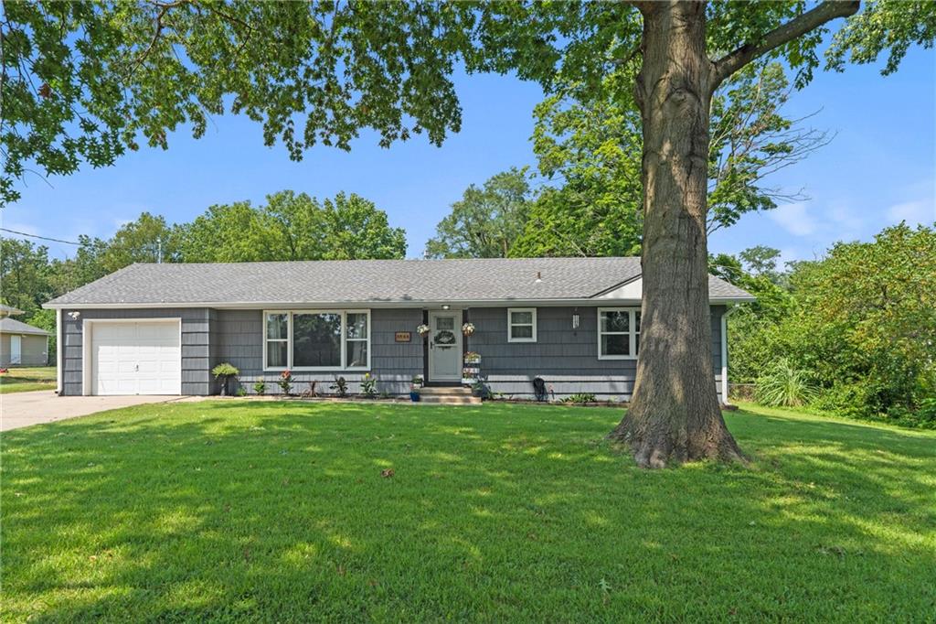 Listing Photo MLS #HMS2576383