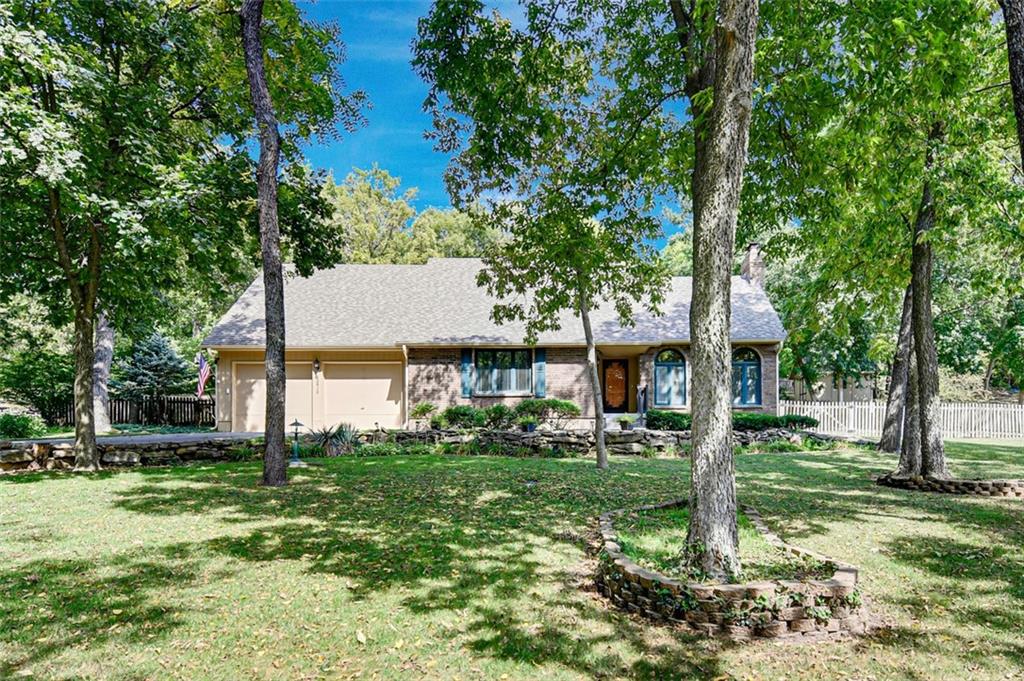 Listing Photo MLS #HMS2576439