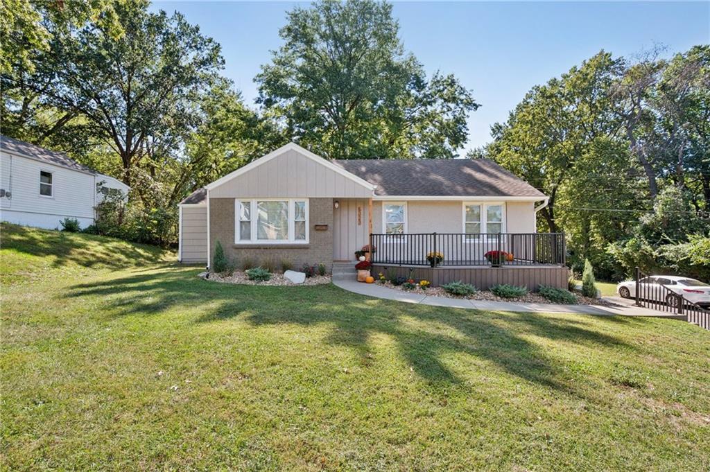 Listing Photo MLS #HMS2576477