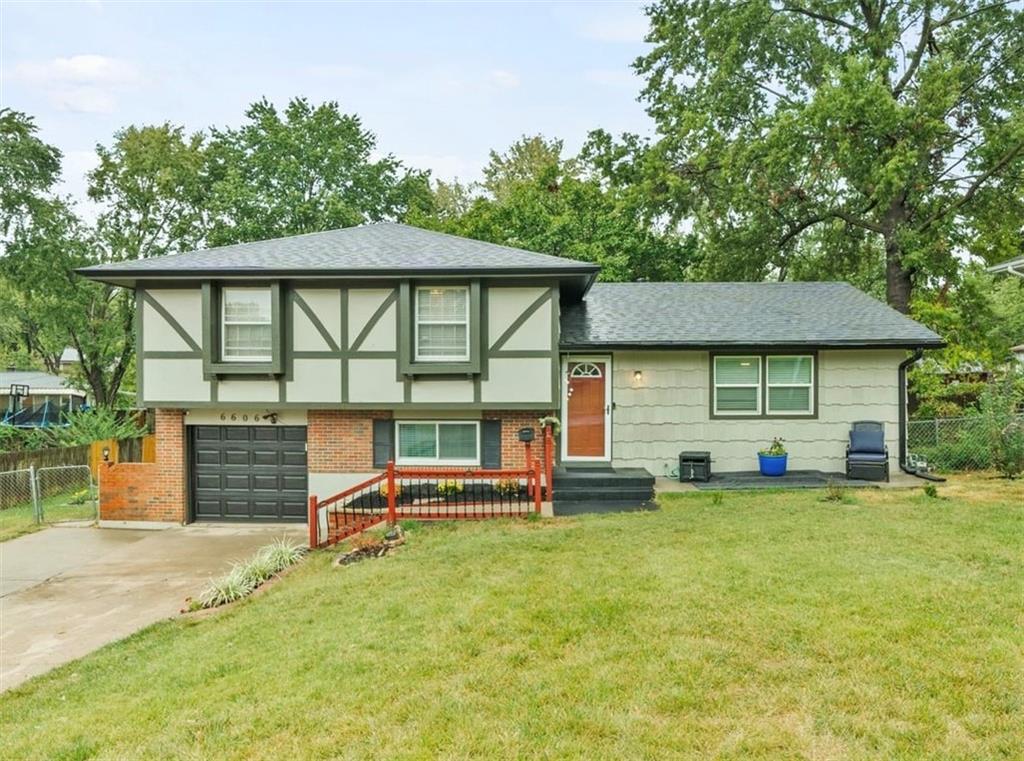Listing Photo MLS #HMS2576747