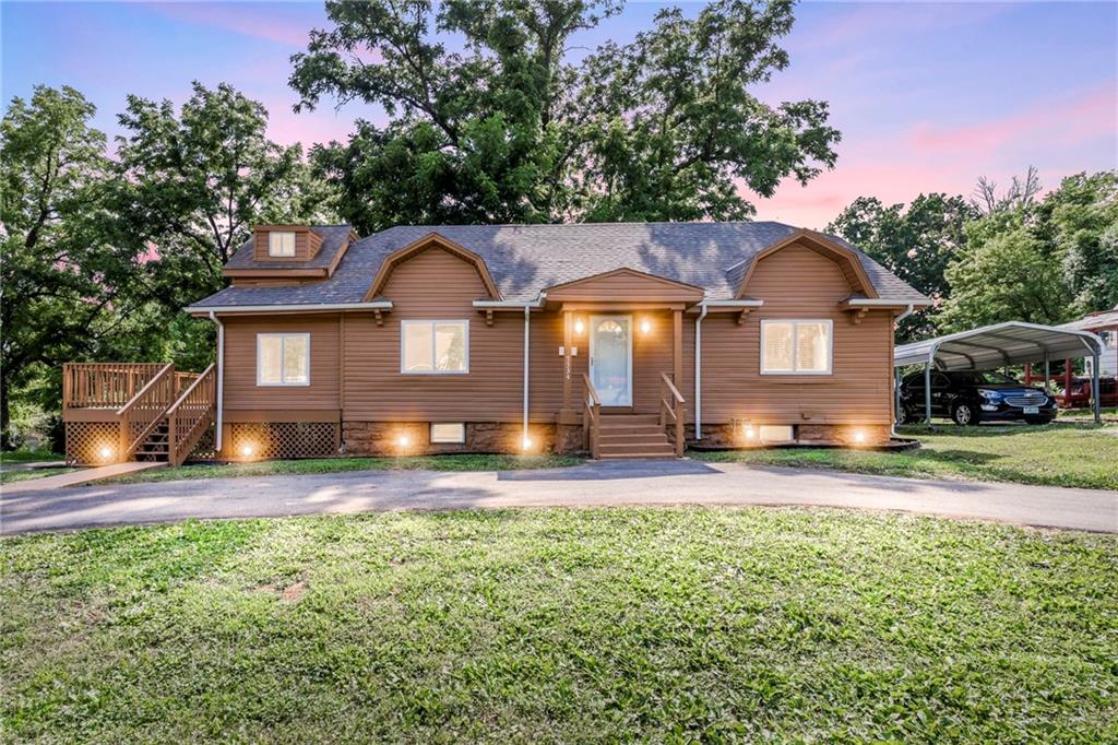 Listing Photo MLS #HMS2577104