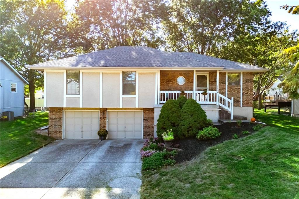 Listing Photo MLS #HMS2577355