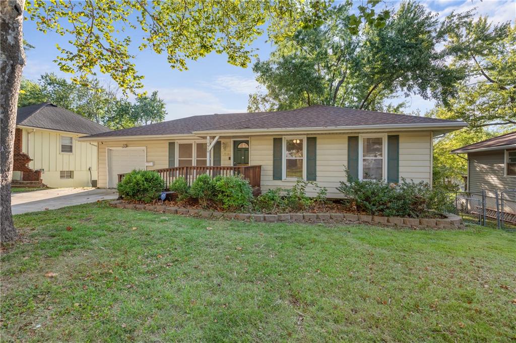 Listing Photo MLS #HMS2577358
