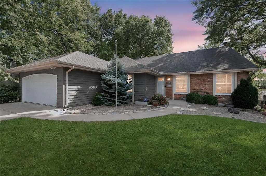 Listing Photo MLS #HMS2577404