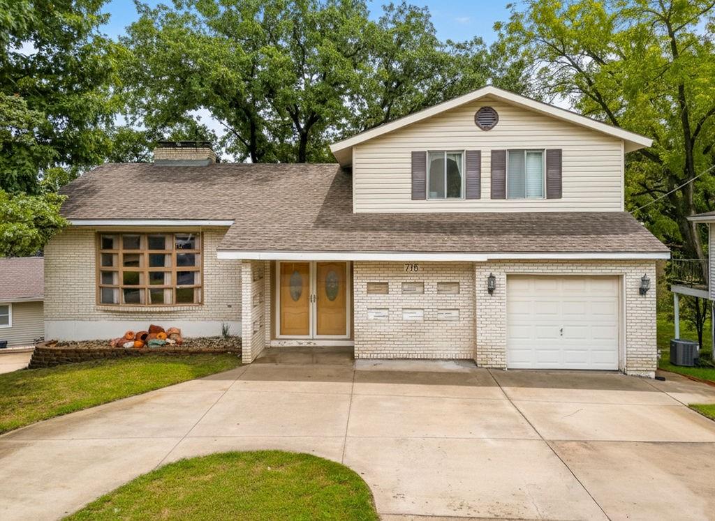 Listing Photo MLS #HMS2577418