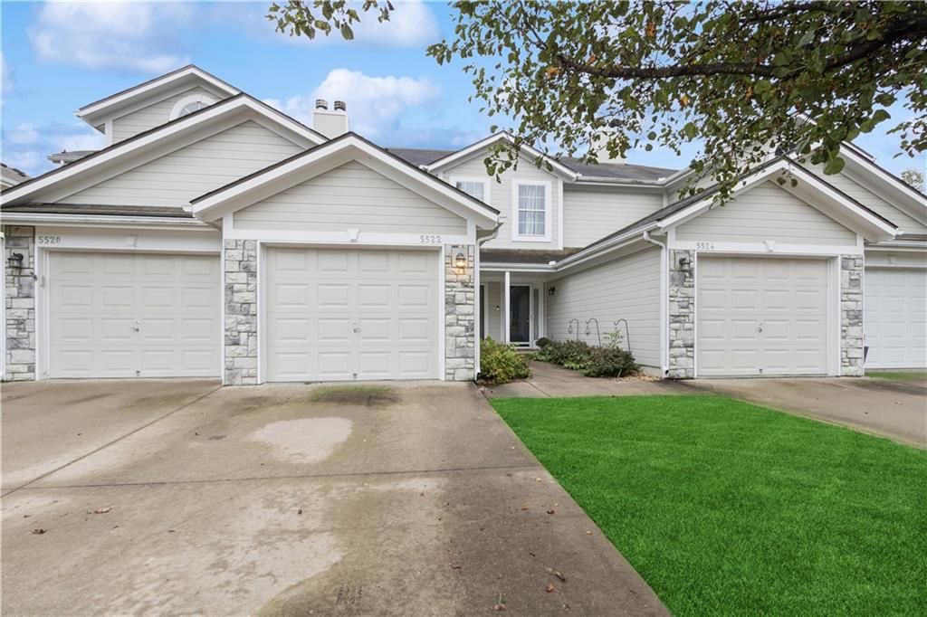 Listing Photo MLS #HMS2577427