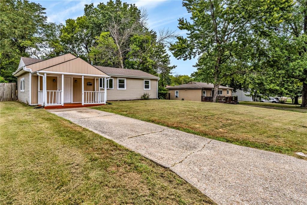 Listing Photo MLS #HMS2577453