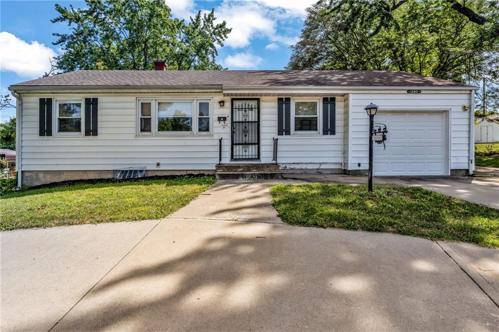 Listing Photo MLS #HMS2577626