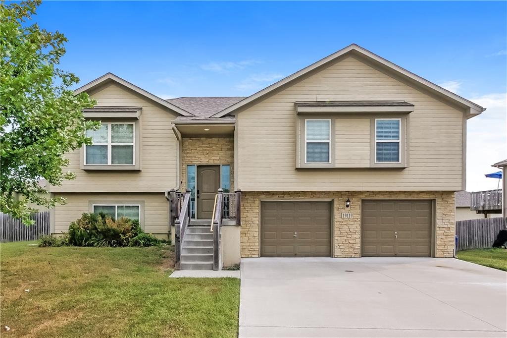 Listing Photo MLS #HMS2577628