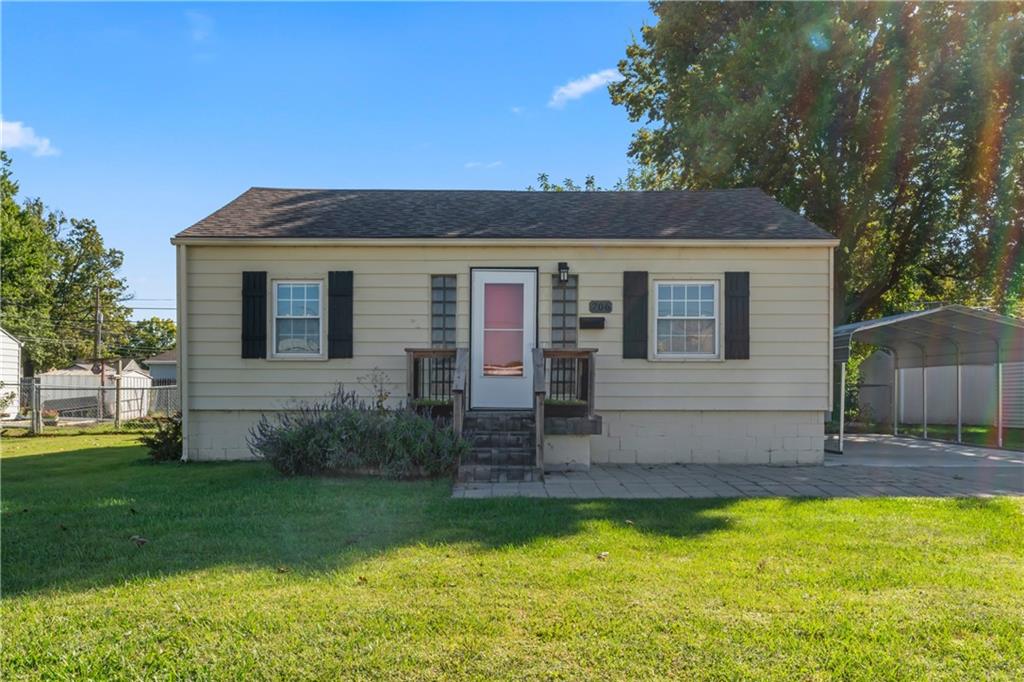 Listing Photo MLS #HMS2577635