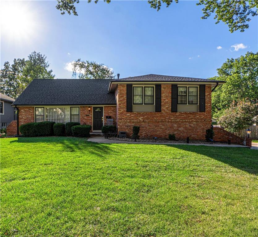 Listing Photo MLS #HMS2577657