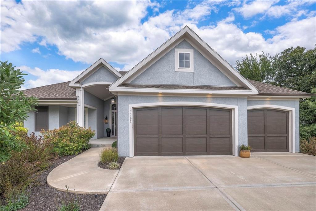 Listing Photo MLS #HMS2577668