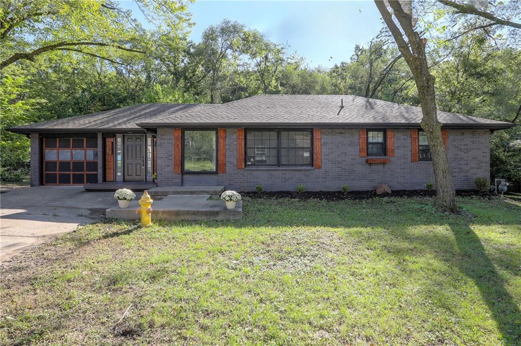 Listing Photo MLS #HMS2577800