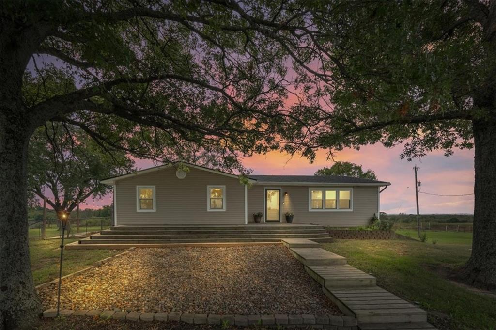 Listing Photo MLS #HMS2577825