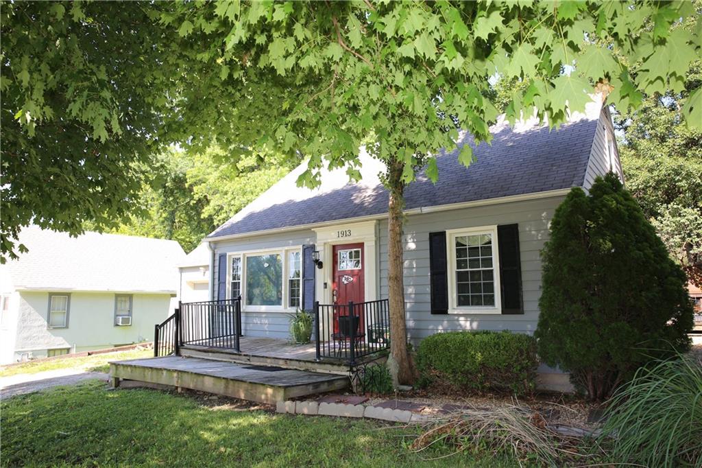 Listing Photo MLS #HMS2577836