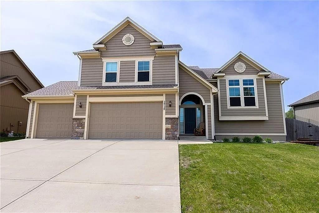 Listing Photo MLS #HMS2577893