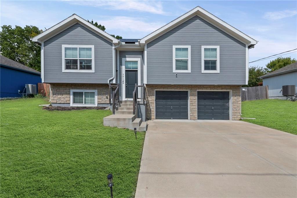 Listing Photo MLS #HMS2577915