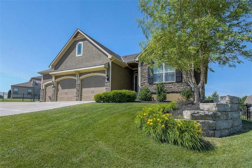 Listing Photo MLS #HMS2578043