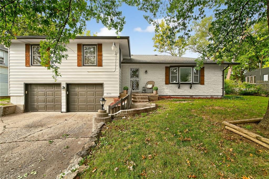 Listing Photo MLS #HMS2578096