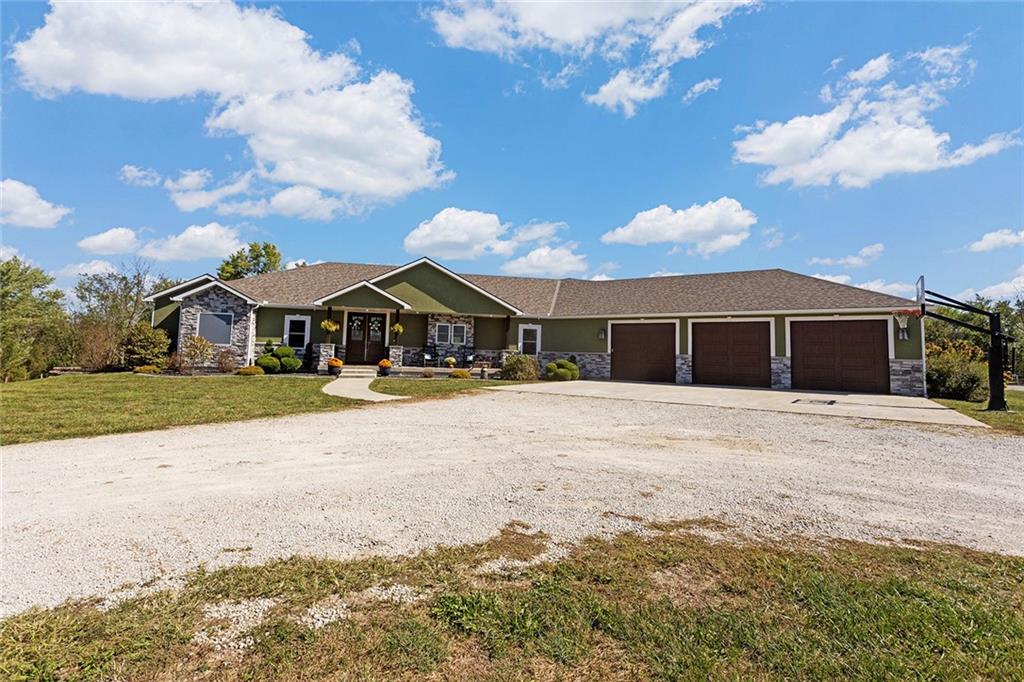 Listing Photo MLS #HMS2578185