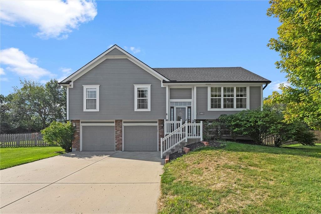 Listing Photo MLS #HMS2578236