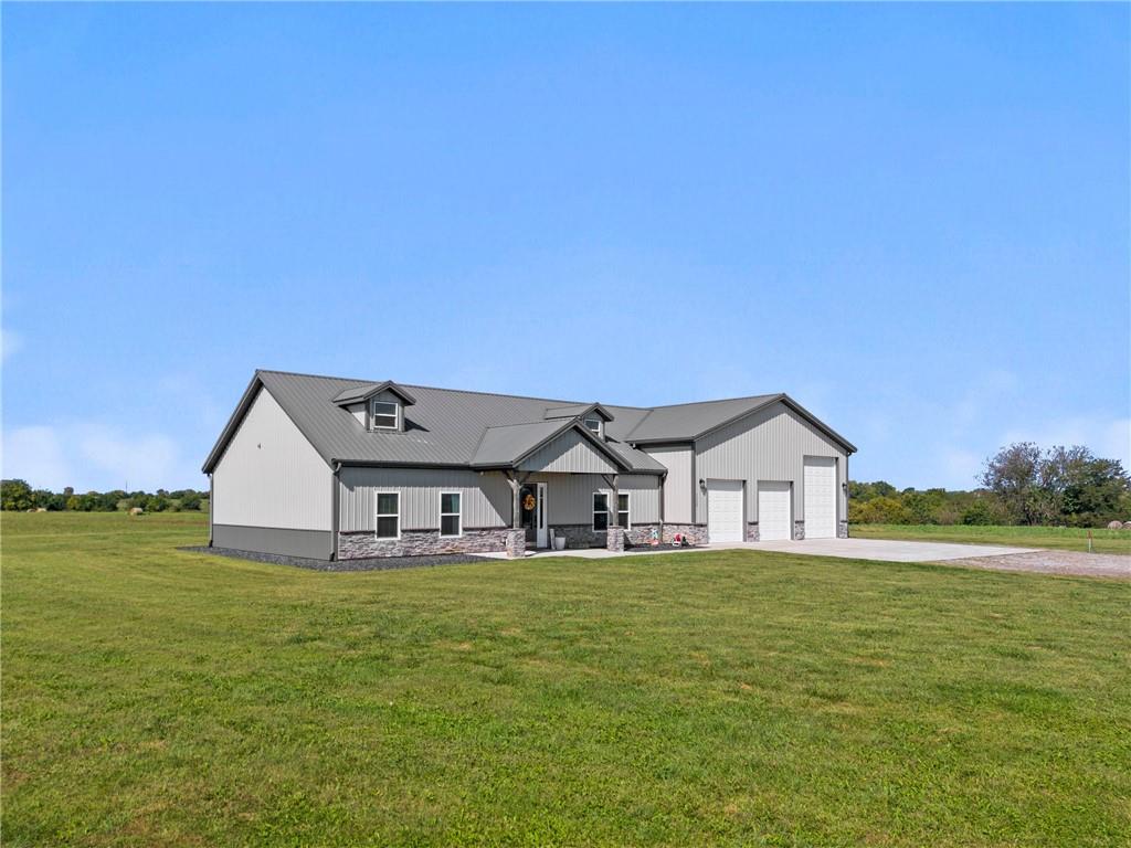 Listing Photo MLS #HMS2578277